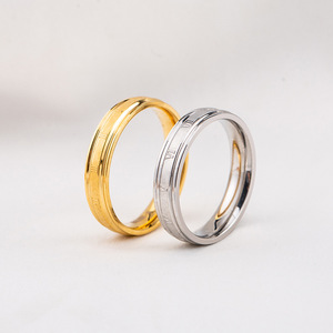 แหวนคู่รัก ไทเทเนียมสตีล ชุบโรสโกลด์ ขัดทราย ตัวเลขโรมัน เครื่องประดับงานแต่งงาน - Product Image 3