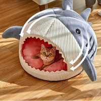 Neues Design Haifischförmige Warme Niedliche Katzen-Schlafhöhle Halbgeschlossenes Katzenbett Weiches Plüschbett für Katzen Kleines Hundebett