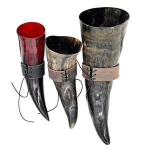 Cuerno para Beber Clásico con Correa de Cuero para Eventos Históricos y de Fantasía a Precio Económico, Acabado Natural - Product Image 6