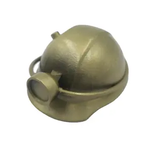 Mini casque en métal personnalisé porte-clés placage antique 3D casque en métal décoration Mini casque de sécurité de mine pour souvenir de mine de charbon