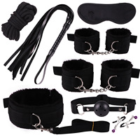 Ensemble de 8 pièces sexy en peluche rose pour couples : menottes moelleuses, bandeau pour les yeux, collier, fouet, bâillon à boule – Accessoire exotique pour chambre à coucher