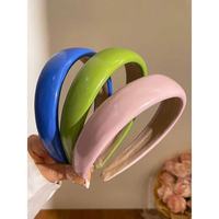 Serre-tête uni à large bord en cuir fait main pour femme, nouvelle collection 2025, accessoire d'été haut de gamme pour sublimer le visage