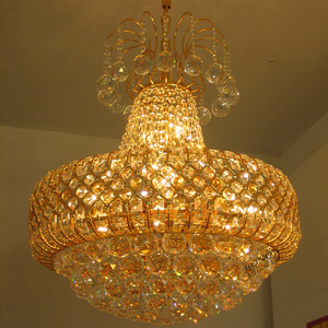 โคมไฟระย้าคริสตัล LED สามสีทันสมัยสำหรับห้องรับประทานอาหารของโรงแรมทางเดินทางเข้าบันไดปรับแต่งได้สำหรับห้องนอน - Product Image 2