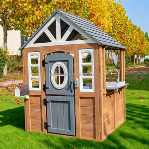 Maison de jeu en bois pour enfants Backyard Discovery au design moderne avec cuisine de jeu, bar à collations, fenêtre et banc de pique-nique - Product Image 6