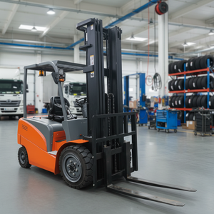 Chariot élévateur électrique à quatre roues de type mini WELIFTRICH de haute qualité certifié CE, 1,5 tonne, 2 tonnes, avec mât à trois étages pour utilisation en intérieur - Product Image 2