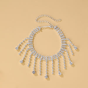 ट्रेंडी फुल डायमंड राइनस्टोन स्पार्कलिंग टासल क्लैव चेन एंडी आकर्षक महिला ठीक पैर गहने - Product Image 3