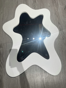 Miroir de salle de bain de luxe à cadre en bois antique pour décoration intérieure de taille personnalisée Miroir en forme de rectangle Miroir en forme de petite étoile - Product Image 4