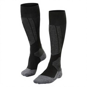 Chaussettes de ski unisexes pour adultes, de haute qualité, épaisses, tricotées, absorbant l'humidité, hauteur genou, pour l'extérieur, vente en gros avec logo sur le bord - Product Image 4