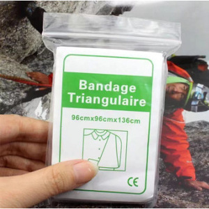 Bandage triangulaire 96x96x136cm en coton élastique, premiers secours, utilisation sportive en plein air, certifié CE - Product Image 1