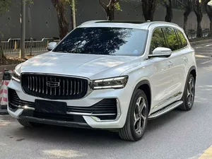 Geely Xingyue L2.0TD SUV a Gasolina con Tracción en las Cuatro Ruedas, Modelo Insignia con Caja de Cambios Manual y Asientos de Cuero 2021 - Product Image 2