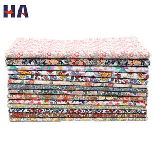 Vente chaude série florale été <span class=keywords><strong>coton</strong></span> 90/10 Polyester 133*72 <span class=keywords><strong>tissu</strong></span> de popeline imprimé personnalisé <span class=keywords><strong>au</strong></span> mètre pour robe <span class=keywords><strong>et</strong></span> pyjamas - Product Image 4