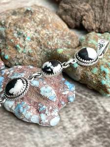 Pendentif en argent sterling fait main, turquoise blanc buffle, plaqué or, style fantaisie, unisexe - Product Image 4