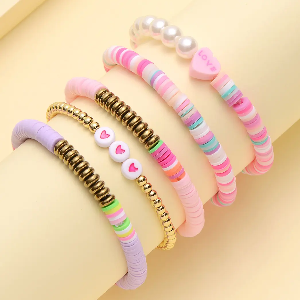 5 Stks/set Regenboog Klei Armband Met Hart Hanger Letter Kralen Bangle Roze Serie Zachte Klei Met Elastische Armband Voor Vrouwen