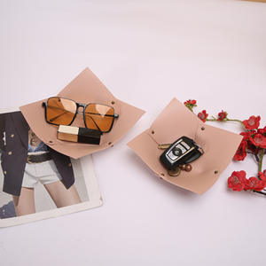 Boîte de rangement en cuir rectangulaire pliable, organisateur de bureau couleur blé, type vertical, fabriqué à Guangzhou - Product Image 2