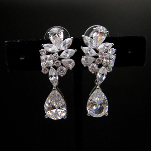 Eleganti Orecchini Pendenti a Goccia Corti per Donne, Orecchini Semplici per Uso Quotidiano e Feste, Gioielli alla Moda - Product Image 4