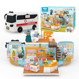 Ensemble de maison de jeu DIY pour enfants avec des poupées infirmière lapin et médecin koala, jouet bus ambulance en plastique durable - Product Image 1