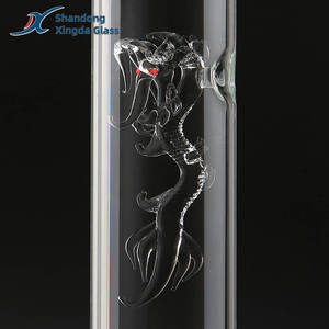Vente en gros d'usine, marque Xingda, ensemble <span class=keywords><strong>de</strong></span> carafe à whisky et <span class=keywords><strong>de</strong></span> carafe à liqueur en verre borosilicate soufflé à la main en forme <span class=keywords><strong>de</strong></span> dragon chinois - Product Image 2
