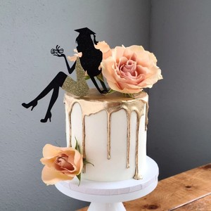 ท็อปเปอร์เค้กอะคริลิค รูปเทพธิดา สำหรับตกแต่งเค้กงานรับปริญญา ดีไซน์น้ำผึ้งและความหวาน - Product Image 1