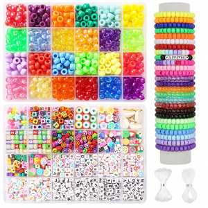 Kit de fabrication de bijoux pour enfants DIY avec perles en plastique pour bracelets, pour l'assemblage transfrontalier - Product Image 1