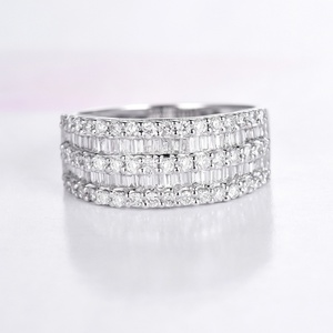 Bague de mariage classique pour femme Sunstar Custom Design, 1 carat de diamant naturel, or 18 carats plaqué rhodium - Product Image 3