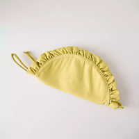 Pochette de maquillage portable en polyamide recyclé, design tendance, à volants, en forme de demi-lune
