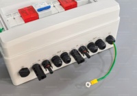 Boîtier de Combinaison Solaire XIANGOU Électrique DC600V 32A 2 Entrées 2 Sorties IP65 avec Protection DC, Fusible, SPD et Disjoncteur