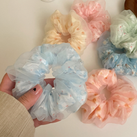 Accessoire capillaire haut de gamme de conception nouvelle avec bordure en dentelle durable et de haute qualité, attaches et bandeaux pour cheveux à haute élasticité.