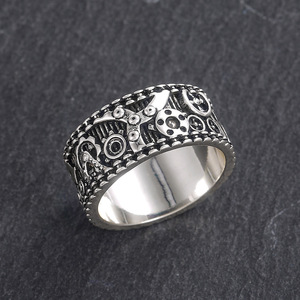 Anello di Moda a Forma di Ingranaggio, Design Meccanico Minimalista ed Elegante, Gioiello da Donna per Uso Quotidiano - Product Image 2