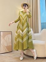 Robe plissée élégante de style coréen avec motif à pois, robe à manches longues et col rond