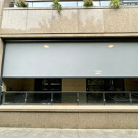 Persianas enrollables motorizadas para exteriores con sistema Zip Track, sombreado arquitectónico inteligente, impermeables, resistentes a huracanes, para todo tipo de clima, personalizadas.