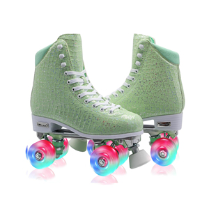 Chaussures de patin de hockey à roulettes pour enfants personnalisées Quad clignotantes rétractables réglables professionnelles patins à <span class=keywords><strong>roues</strong></span> lumineuses <span class=keywords><strong>4</strong></span> légers - Product Image 4