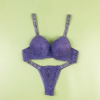 TJS166Custom Ensemble de lingerie sexy avec lettres anglaises et strass, comprenant un string et un soutien-gorge, pour femmes matures et jeunes filles