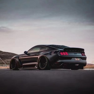 Kit carrosserie large pour Ford <span class=keywords><strong>Mustang</strong></span> avec ailes avant et arrière, élargisseurs de passages de roue, jupes latérales, spoiler et lèvre avant - Product Image 4