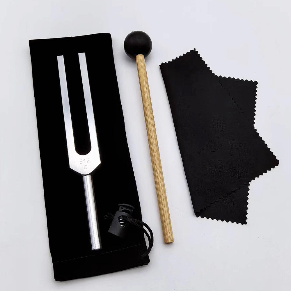 ถุงผ้า+ค้อน+ผ้าเช็ดทำความสะอาด สีเงิน 512C