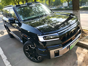 BYD Bao 8 2025, SUV PHEV de Lujo de 7 Plazas, Auto Eléctrico Usado en Venta con Motor Dual de 680PS y Carga Rápida - Product Image 1