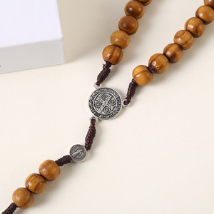 Ciondolo Rosario in Legno Croce del Perdono Medaglia Miracolosa San Benedetto Catena con Perline Regalo Religioso Cattolico per Pasqua - Product Image 3