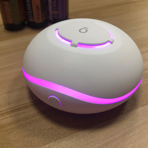 Diffuseur USB de parfum à <span class=keywords><strong>huile</strong></span> <span class=keywords><strong>essentielle</strong></span> pure avec batterie intégrée, piles incluses pour l'aromathérapie en voiture et en voyage - <span class=keywords><strong>DoTERRA</strong></span> - Product Image 4