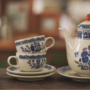 <span class=keywords><strong>Tasse</strong></span> en céramique exquise de style anglais vintage, conte de fées, pour le petit-déjeuner, le lait, le jus, le café - Product Image 1