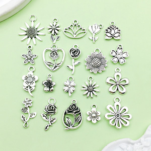จี้ดอกไม้โลหะผสมเงินโบราณ สำหรับทำเครื่องประดับ DIY ต่างหู สร้อยคอ ชิ้นส่วนประกอบชุบโลหะผสมสังกะสี - Product Image 1