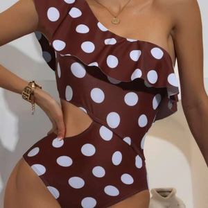 ชุดว่ายน้ำวันพีซแบบสั่งทำสำหรับผู้หญิง ลดราคาสุดฮอต ลายจุดเซ็กซี่ พร้อมระบายชายหาด - Product Image 6