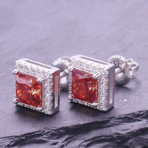 Pendientes Sueltos de 1 Quilate, Color Rojo Cuadrado, Tierra de Diatomeas, Color D - Product Image 4