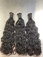 Vente en gros Extensions de cheveux indiens bruts non transformés, Tresse naturelle de vague de corps, Faisceaux de cheveux humains vierges rebondissants