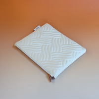 Pochette de maquillage en fibre de bambou matelassée avec logo personnalisé, sac de toilette de voyage tendance avec fermeture éclair, étui à maquillage portable
