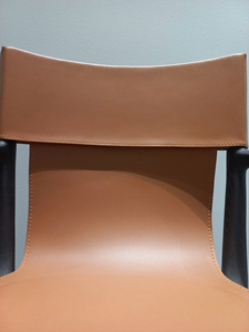 Fauteuil lounge moderne rembourré, structure en bois de noyer massif, siège d'appoint de luxe pour salon, villa, hôtel, mobilier PISANO - Product Image 2