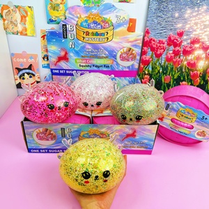Jouet Squishy en TPR en forme de cerf de Noël de 15 cm avec poudre dorée, taille extra large, simulation de nourriture à cuire à la vapeur, anti-stress pour filles - Product Image 6