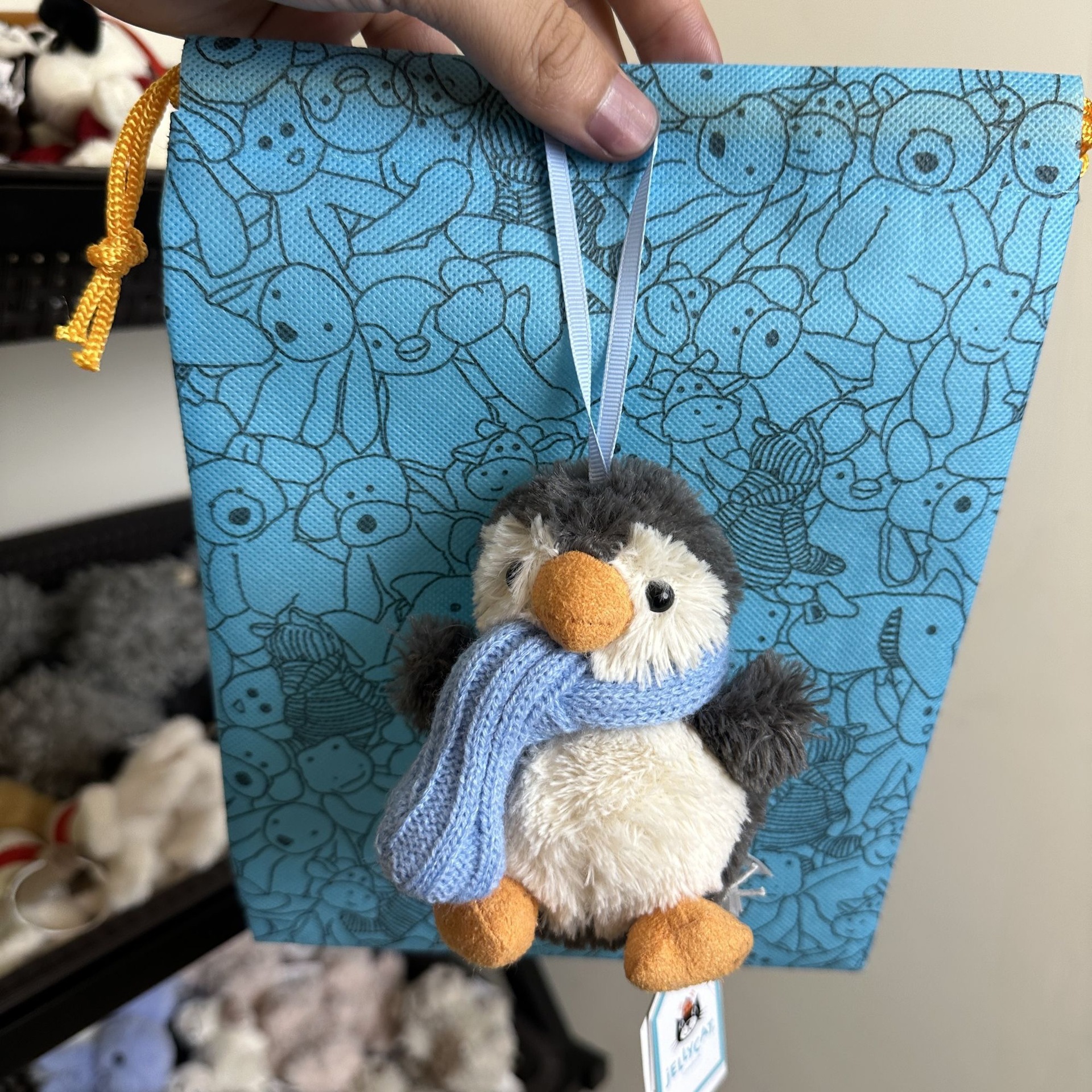 Scarf penguin pendant