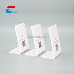 Soporte de Mesa Impermeable NFC Sin Contacto de Alta Calidad con Pantalla para Reseñas de Google y Código QR para Tarjetas de Membresía Empresarial y Uso en Hoteles - Product Image 5