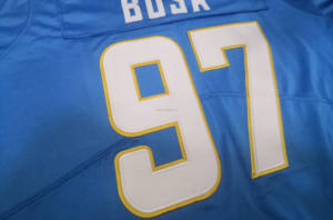 Kualitas Terbaik kustom #10 Justin Herbert #15 Ladd McConkey #3 Derwin James Jr. Jahitan jersey sepak bola Amerika - Product Image 4