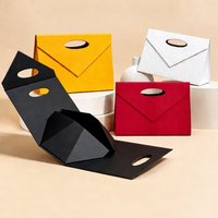 Boîte d'emballage en carton pliable portable de qualité supérieure, couleur unie, sans logo, fermeture magnétique, style neutre, stratifié monobloc, vente en gros