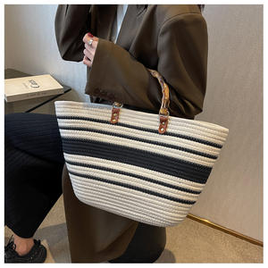 Bolsos de Mano de Gran Capacidad Personalizados al por Mayor, Bolsos de Hombro Versátiles de Primavera para Mujer, Bolsos de Paja - Product Image 3